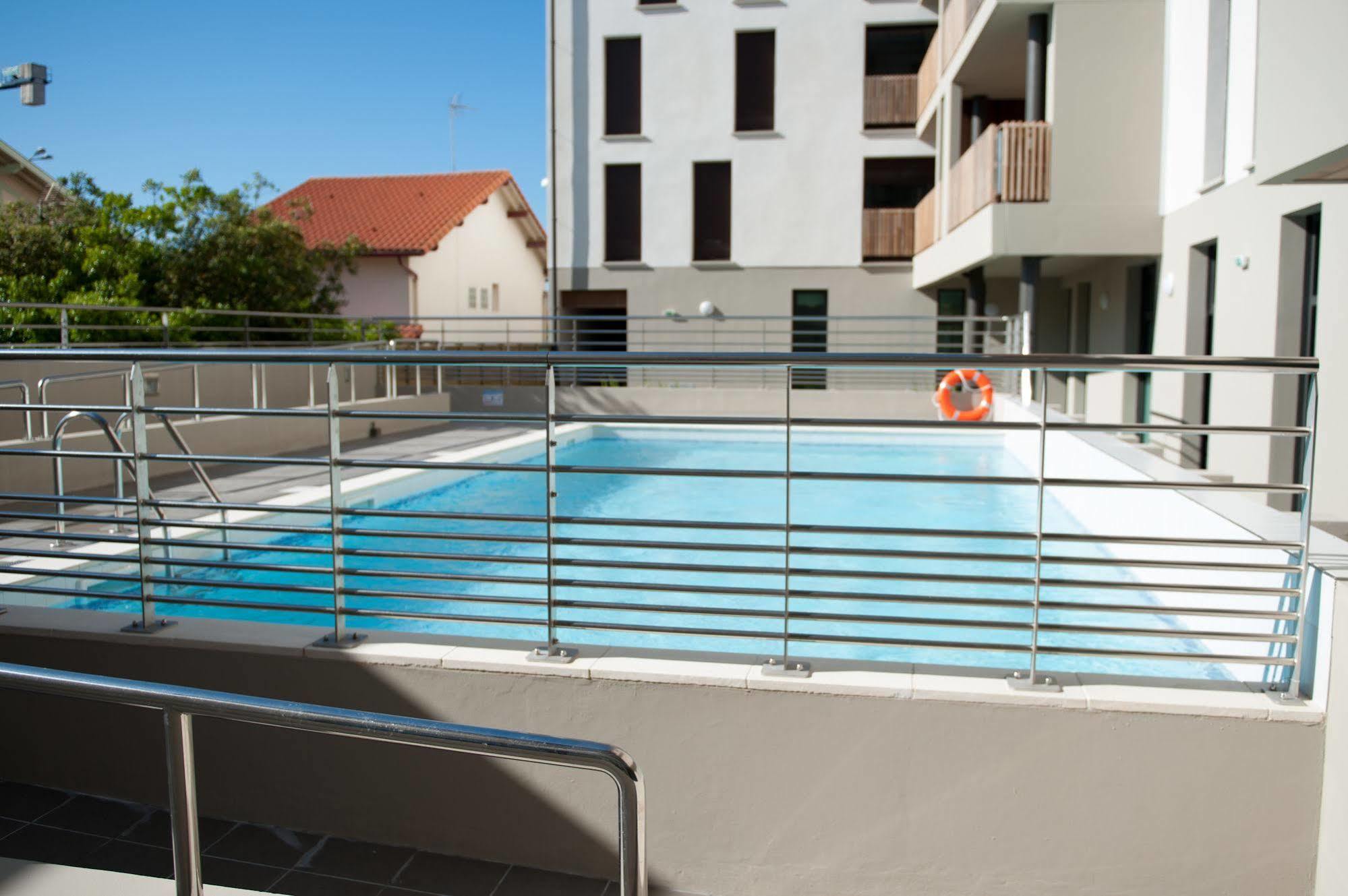 Residence Nemea L'Estacade 카브레톤 외부 사진